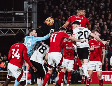 Liverpool Pertahankan Puncak Klasemen Meski Tertahan Imbang 1-1 Melawan Nottingham Forest