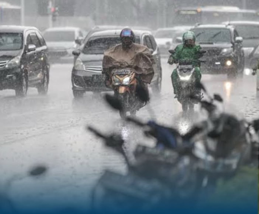 Waspada Cuaca Ekstrem, Hujan Lebat dan Angin Kencang Ancam Sejumlah Kota Termasuk Bengkulu