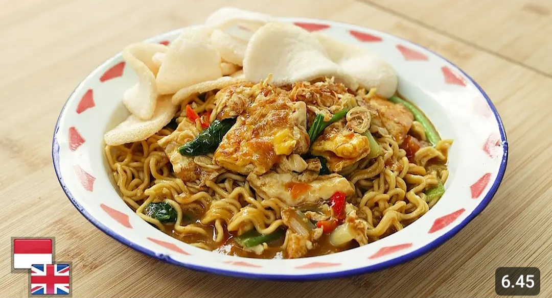 Resep Mie Nyemek Telur Ala Chef Devina Hermawan yang Lezat dan Cocok Disantap Saat Malam Hari