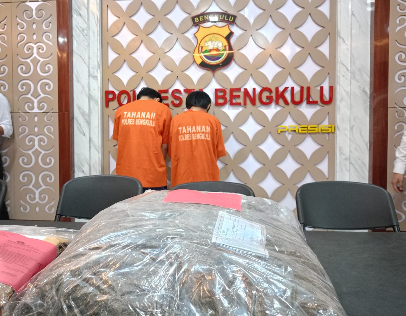 Dua Mahasiswa Bengkulu Ditangkap Saat Transaksi 6 Kg Ganja, Terlibat Jaringan Lintas Provinsi