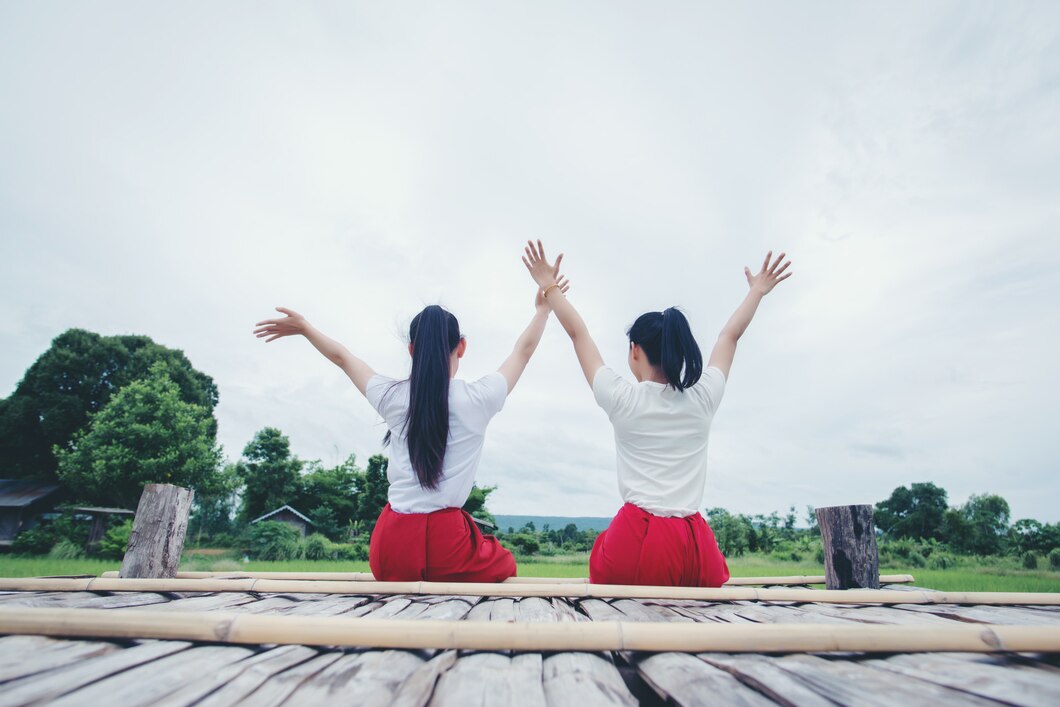 9 Cara Menjaga Hubungan dengan Sahabat Setelah Menikah, Termasuk Menghormati Batasan 