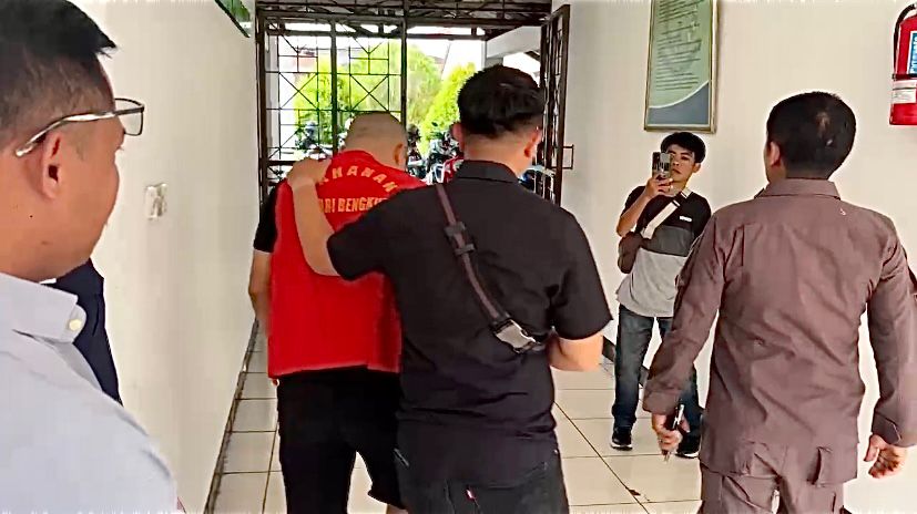 Jajakan Wanita dengan Tarif Capai Rp2 Juta, Ojol di Bengkulu Jadi Mucikari Kini Ditahan Jaksa