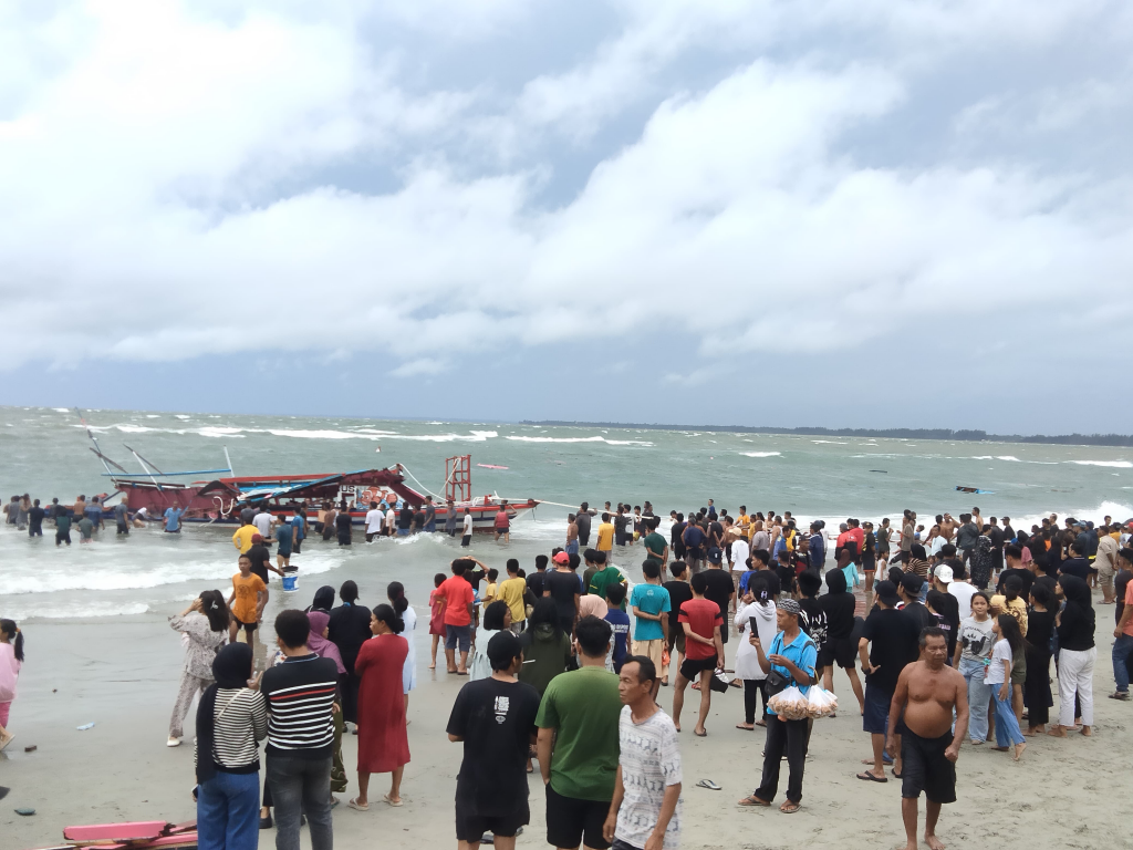 Pemilik KM Tiga Putra Resmi Tersangka dalam Kasus Karamnya Kapal Wisata Pulau Tikus, 8 Pengunjung Tewas