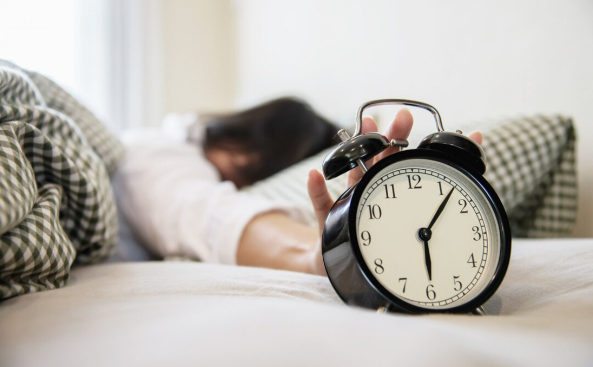 Trik Mengatur Waktu untuk Pola Tidur yang Sehat di Tengah Kesibukan