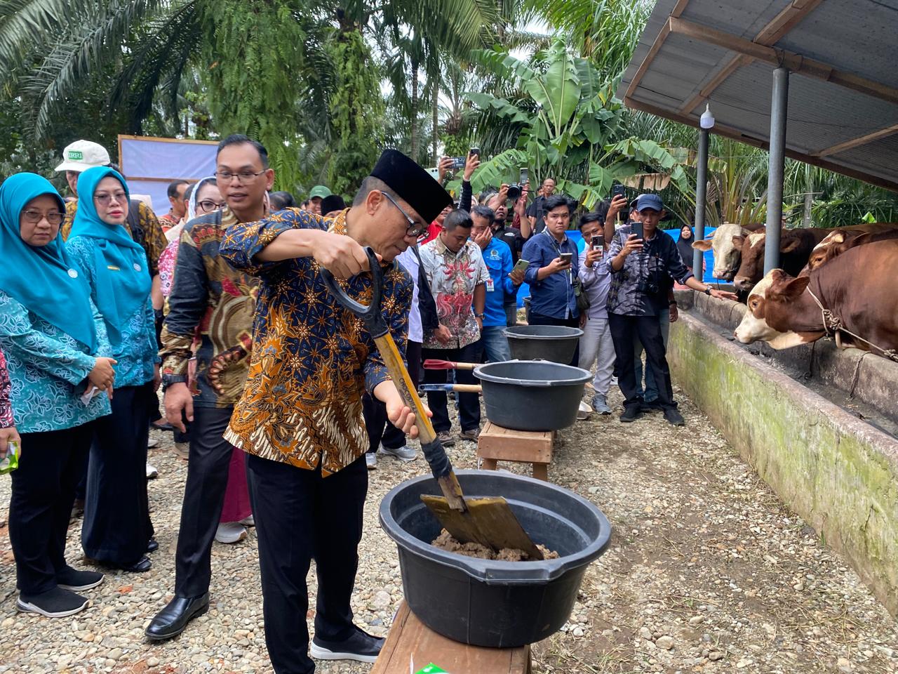 Mendes dan BNN RI Dorong Desa Bersinar Seluma Lewat Ekonomi dan Peternakan Mandiri