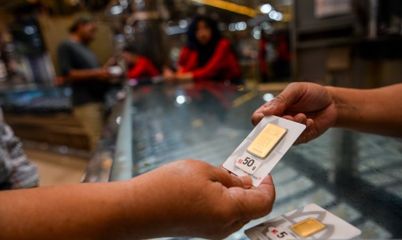 Harga Emas Antam Anjlok Rp30.000, Kini Bertengger di Level Rp2,8 Juta Per Gram