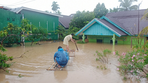 Hujan Sejak Pagi, Warga Terdampak Banjir Berkemas Ngungsi, Nyaris 1.000 Terdampak di Kota Bengkulu