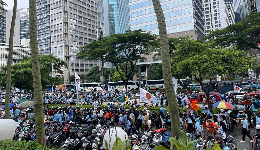 Kampanye Akbar Anies-Muhaimin dan Prabowo-Gibran, Warga DKI Jakarta Tumpah Ruah