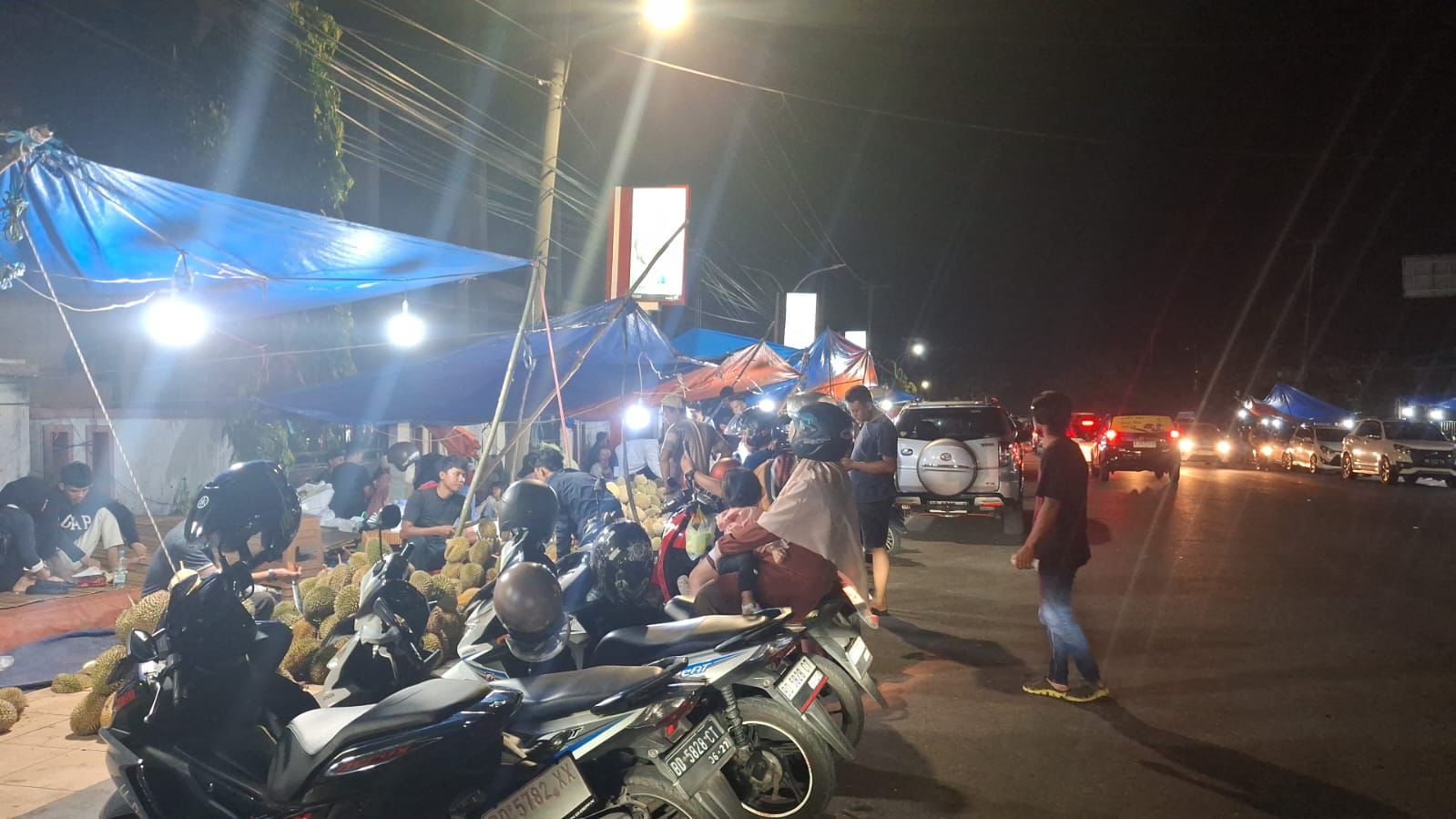 Parkir Liar Penjual Durian di Kawasan Stadion Semarak Bengkulu Disorot, Tim Saber Pungli Bakal Tindak Tegas