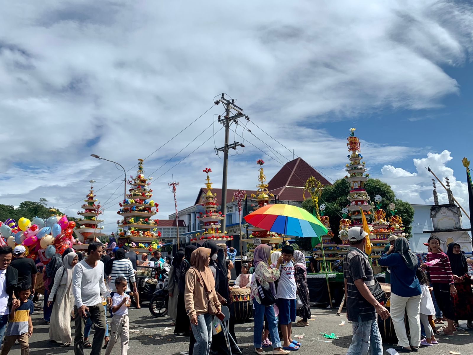 Sebelum Dibuang, Tabut-Tabut Ikonik Ini Bikin Heboh Warga di Balai Raya Semarak Bengkulu