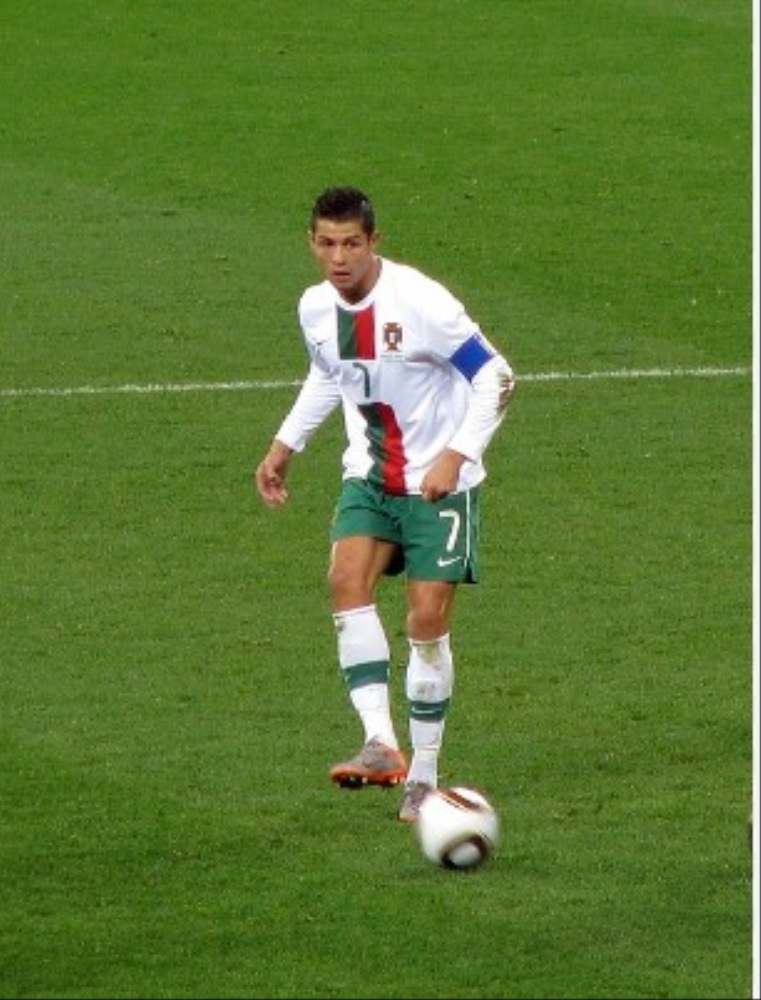Ronaldo Bawa Portugal Pesta Gol, Portugal Lolos Tahap Selanjutnya, Pupus Sudah Harapan Bosnia