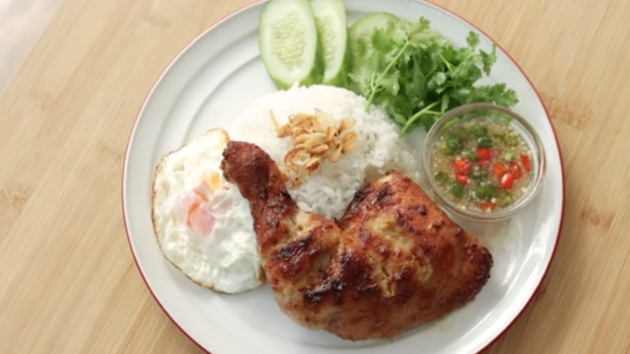 Resep Ayam Panggang Serai Ala Chef Devina Hermawan, Kenikmatan Luar Biasa untuk Keluarga