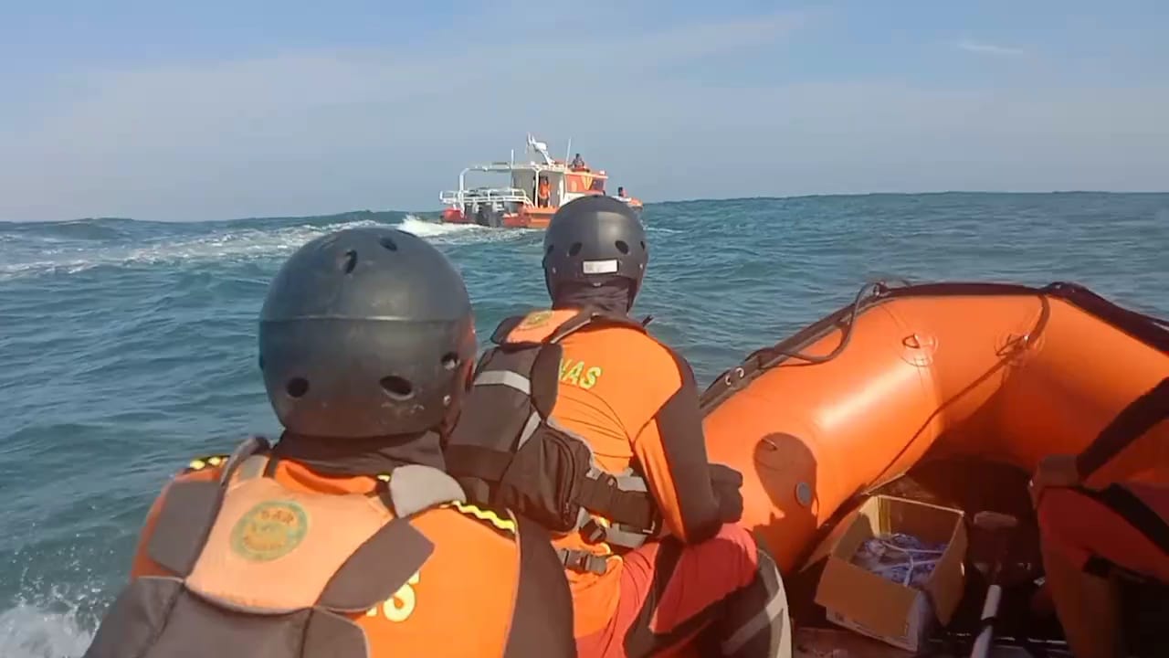 Tim Sar Gabungan Lanjutkan Pencarian Pemancing yang Hilang di Pantai Teluk Sepang