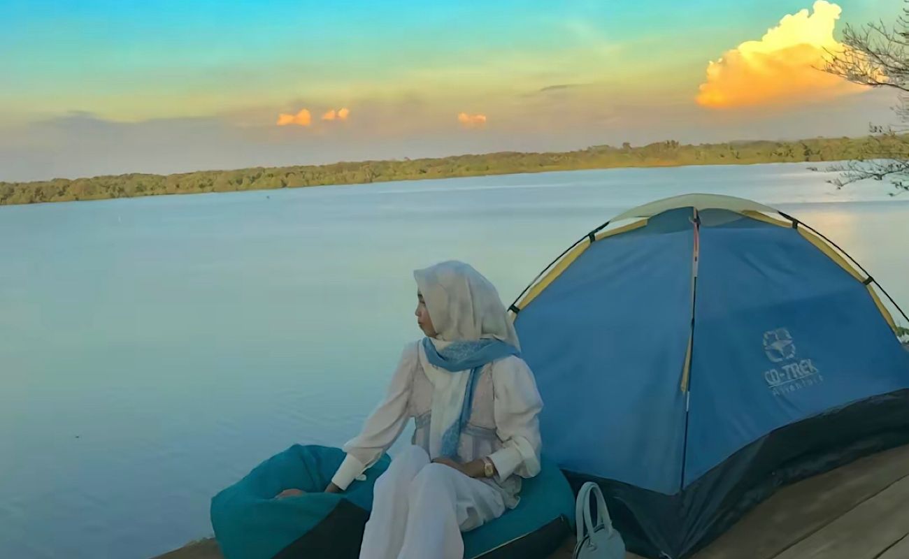 Baru! Cugung Abbas di Danau Dendam Tak Sudah Bengkulu, Rekomendasi Spot Foto untuk Liburan Akhir Tahun