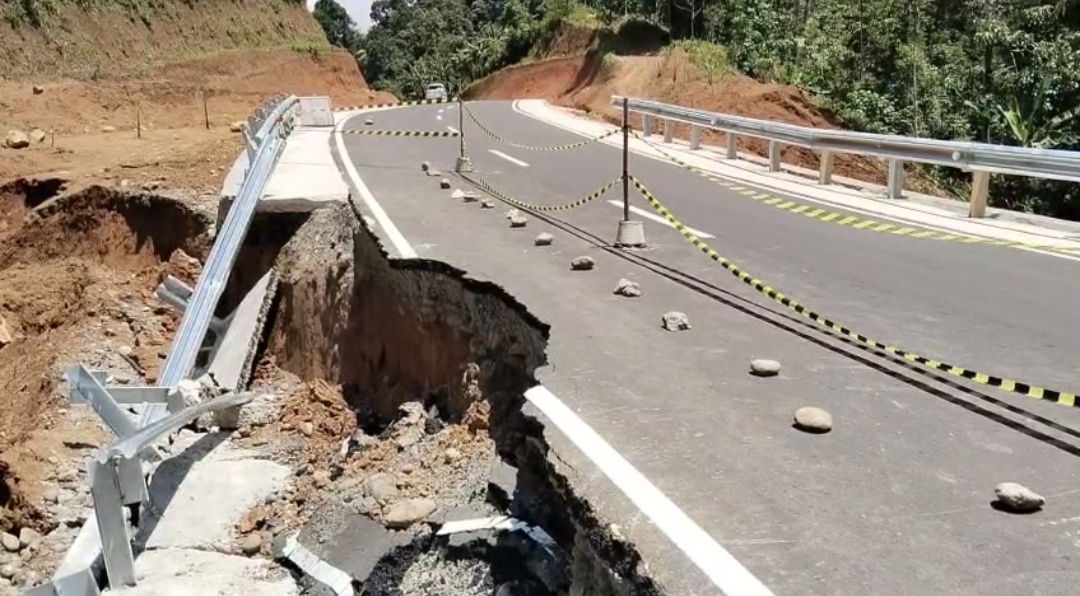 Baru Selesai Dibangun, Jalan Ringroad Kepahiang–Tebat Monok Amblas: Proyek Rp31 Miliar Jadi Sorotan