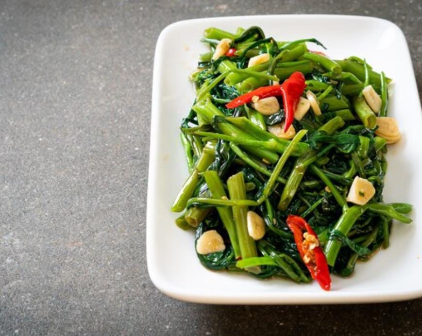 Favorit! Tips Tumis Kangkung dengan Daun Tetap Hijau dan Segar