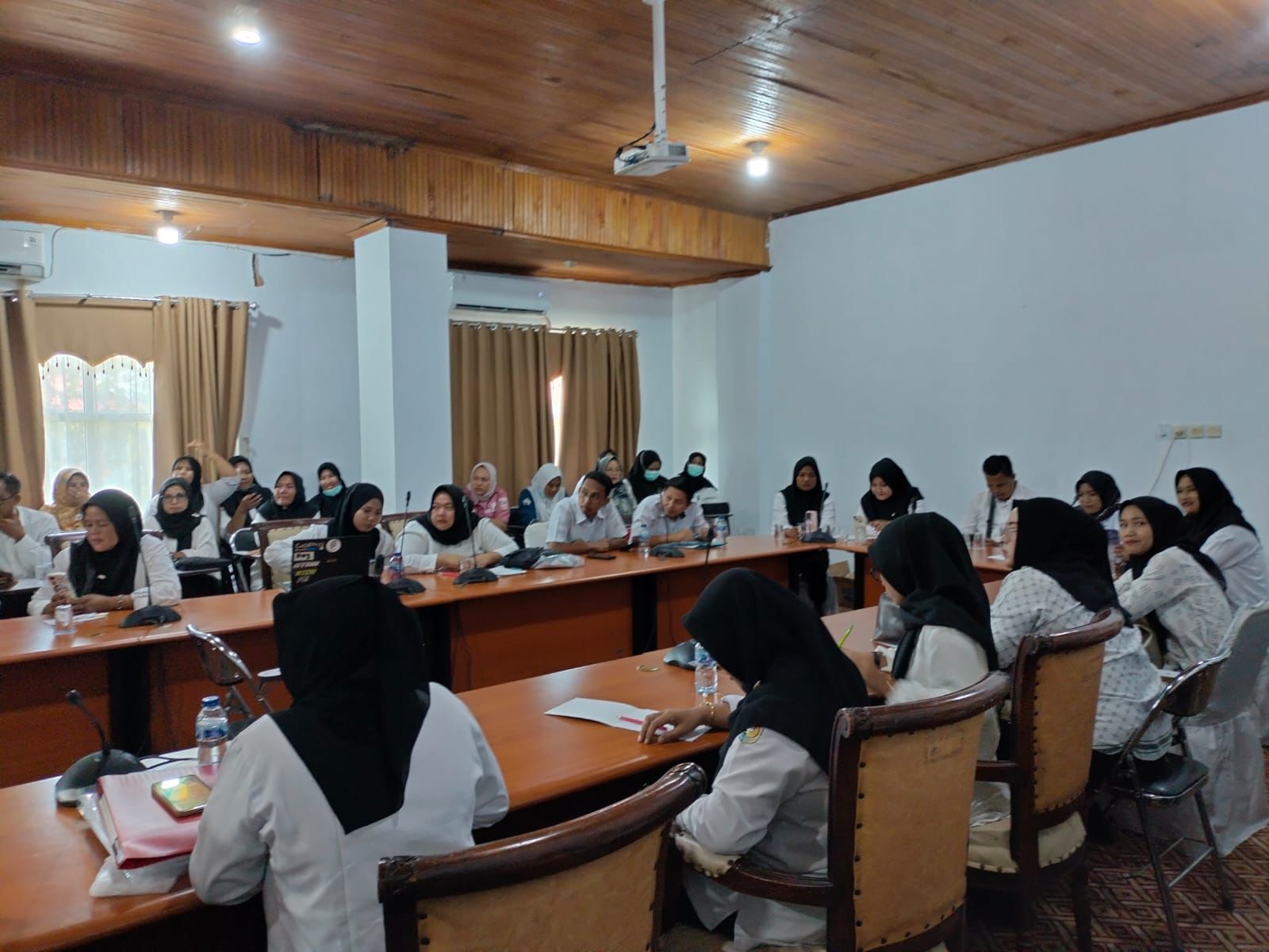 Tenaga Honorer Kategori R4 Mukomuko Temui Bupati, Bahas Kepastian Status Kepegawaian