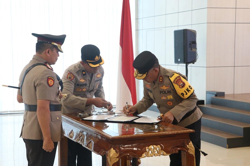 Kapolda Pimpin Sertijab, Kombes Pol Rahmad Hidayat Resmi Jabat Kapolresta Bengkulu
