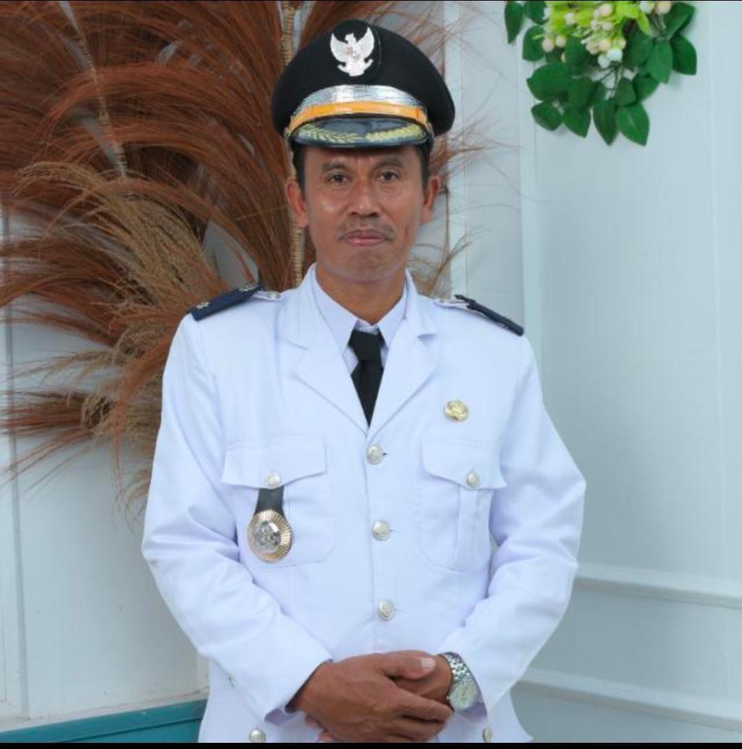 Perjalanan Hidup Bujarman, Kepala Desa Tanah Harapan yang Memulai dari Nol