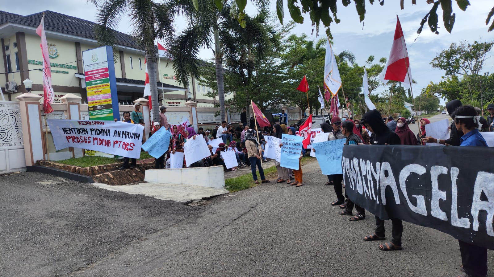 Aksi Damai Aliansi Peduli Pino Raya, Tuntut Kejelasan Legalitas PT. ABS dan Keadilan bagi Petani