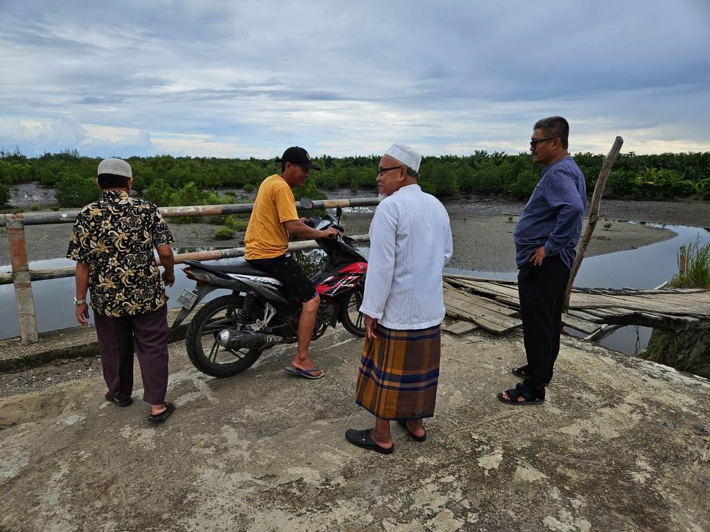 Janji Sukatno: Perbaikan Jembatan Teluk Sepang-Kampung Bahari Akan Jadi Prioritas