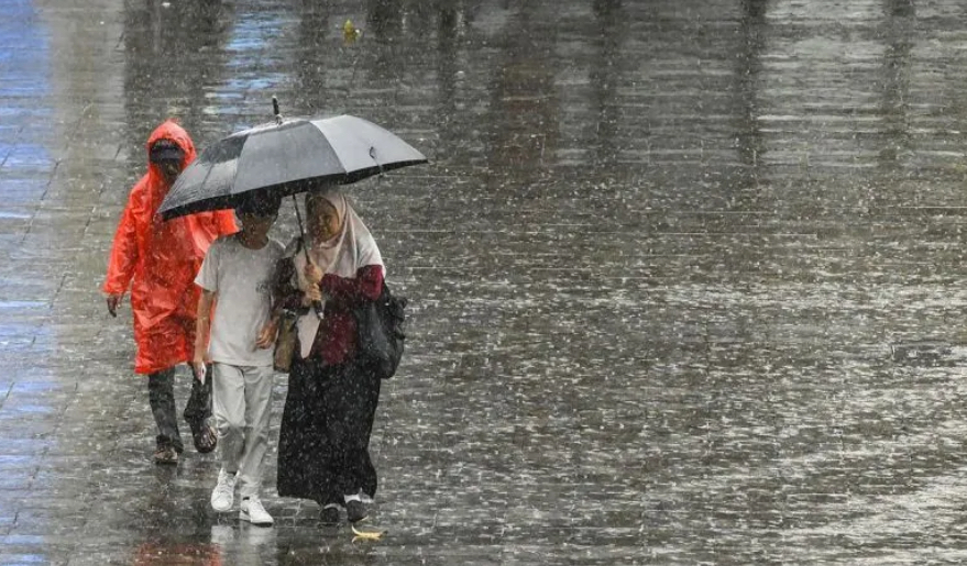 BMKG: Hujan Ringan Berpotensi Terjadi di Sejumlah Kota Besar pada H-1 Lebaran