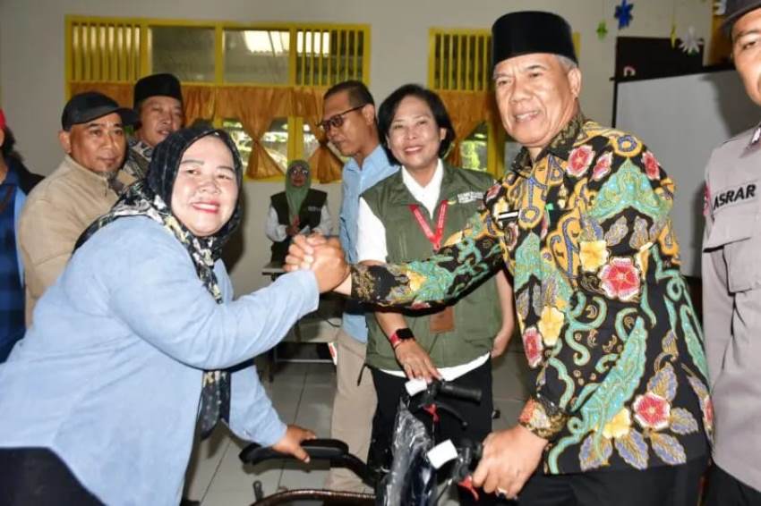 50 Pelajar Disabilitas di Rejang Lebong Terima Bantuan Sosial dari Sentra Guna Dharma Bengkulu