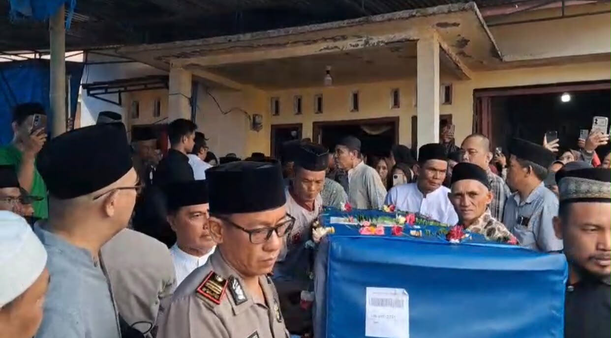 Tangis Keluarga Iringi Pemakaman Riski, PMI Rejang Lebong yang Baru Dua Hari Bekerja di Jepang