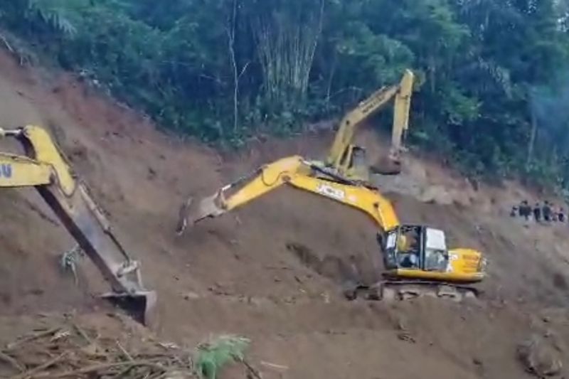 Antisipasi Longsor dan Cuaca Ekstrem, Pemprov Bengkulu Siagakan Alat Berat di Titik Rawan