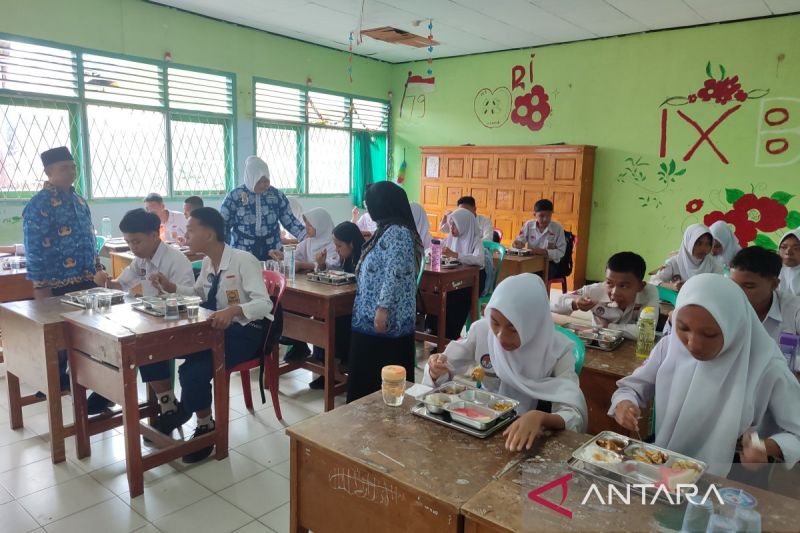 Gubernur Bengkulu Ingatkan Dapur MBG Wajib Penuhi SOP Makanan Siswa