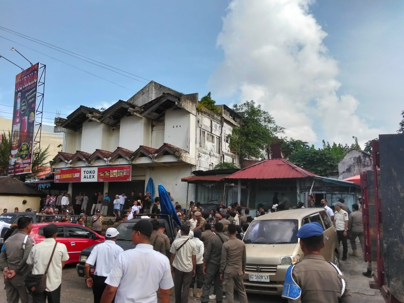 Masih Nekat Jualan di Luar, PKL Pasar Minggu Kembali Ditertibkan