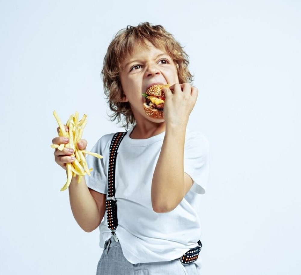 Awas! Makanan Cepat Saji Ternyata Berbahaya untuk Anak-anak, Ini 6 Gangguan Kesehatan yang Bisa Ditimbulkan