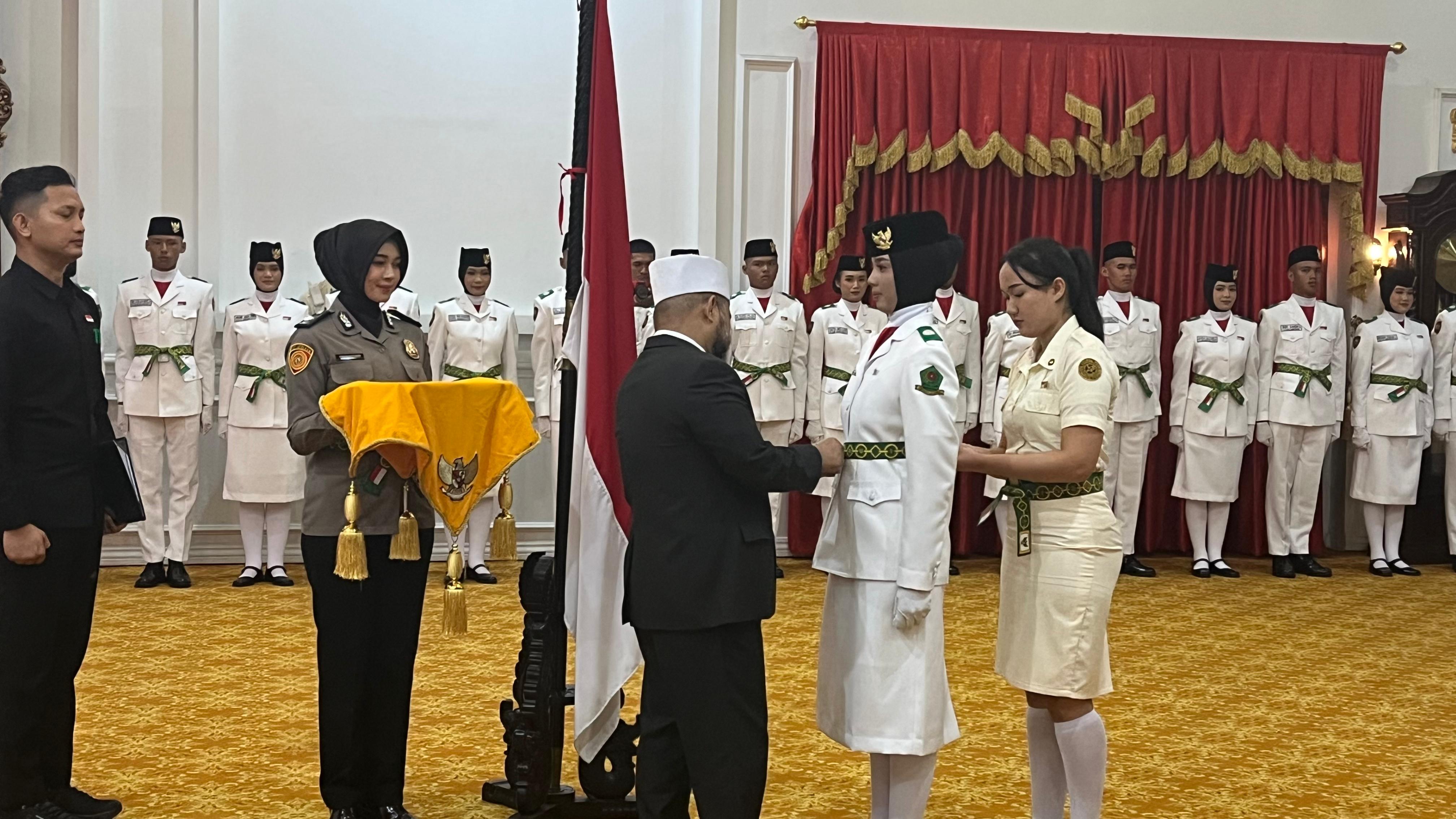 Gubernur Helmi Hasan Kukuhkan Paskibraka Bengkulu 2025