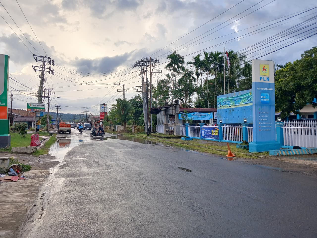 Pemkab Lebong Genjot Perbaikan dan Pemasangan LPJU, 425 Lampu Siap Menyala Akhir Tahun
