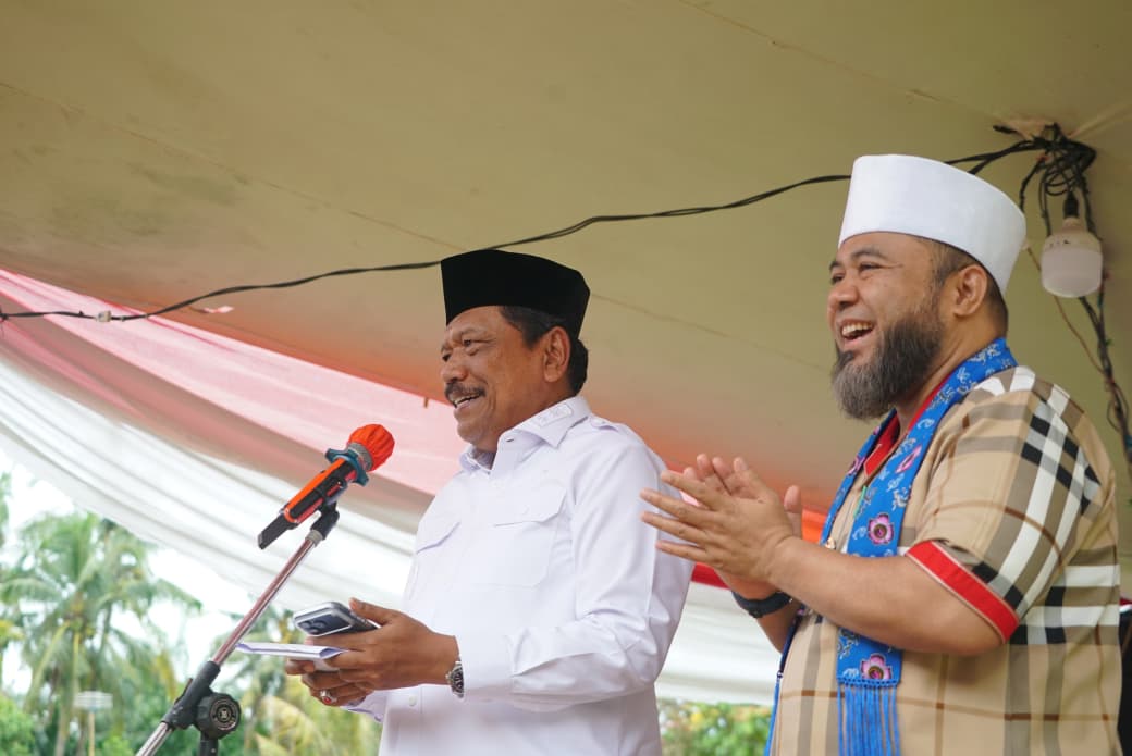 Jalan Mulus Pasar Ngalam Rampung, Warga Seluma Gelar Syukuran Bersama Helmi – Mian