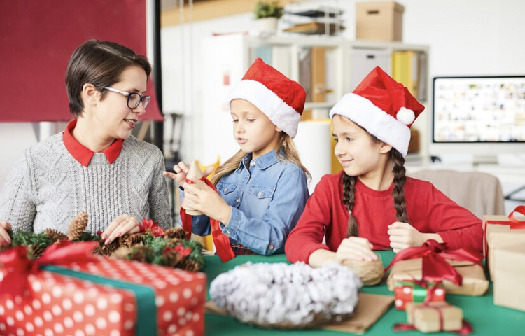 10 Kegiatan Seru Natal untuk Anak-Anak yang Wajib Dilakukan di Rumah