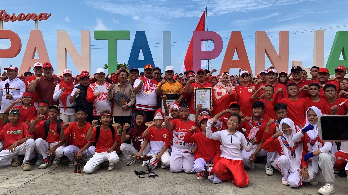 GEMPALA Pecahkan Rekor MURI, 10 Ribu Pohon Kelapa Akan Hiasi Pesisir Pantai Panjang Bengkulu