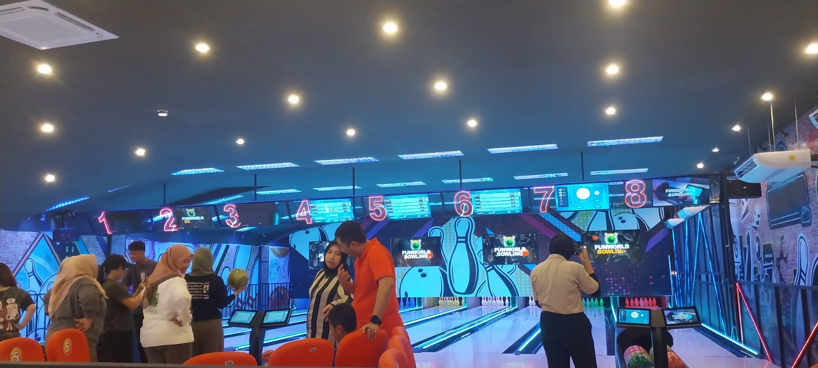 Terbaru! Arena Permainan Funworld Bowling Pertama Hadir di Kota Bengkulu