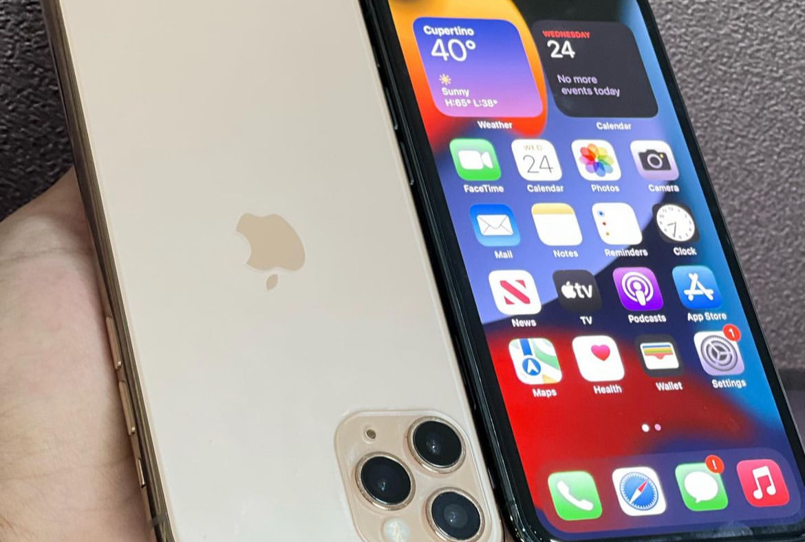Kelebihan dan Kekurangan Layar iPhone: Apakah Layar OLED Benar-benar Ideal?