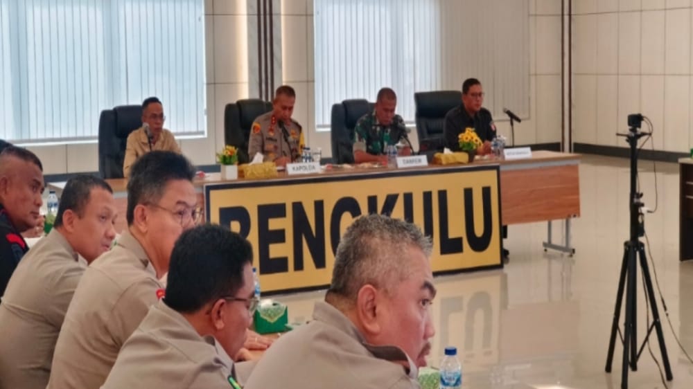 Ketua Bawaslu Provinsi Bengkulu Ikuti Video Conference Bersama Kapolri di Polda Bengkulu