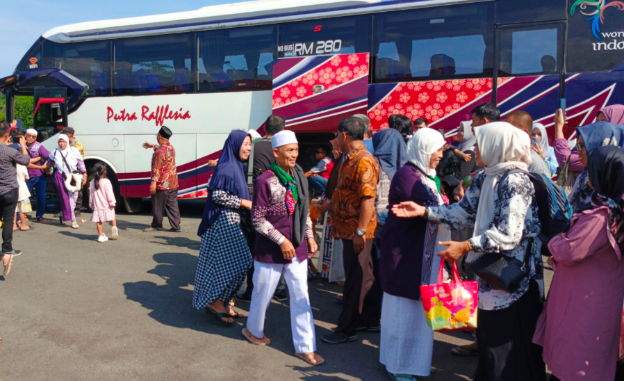 Jadwal Haji 2025 Resmi Diumumkan, Jemaah Asal Seluma Mulai Berangkat Awal Mei