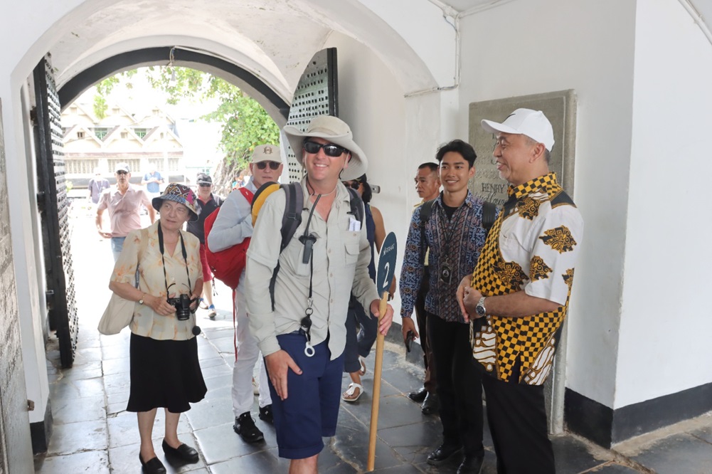 Calon Walikota Dani Hamdani Sambut Kedatangan 125 Wisatawan Mancanegara dari Belgia, Prancis, dan Australia