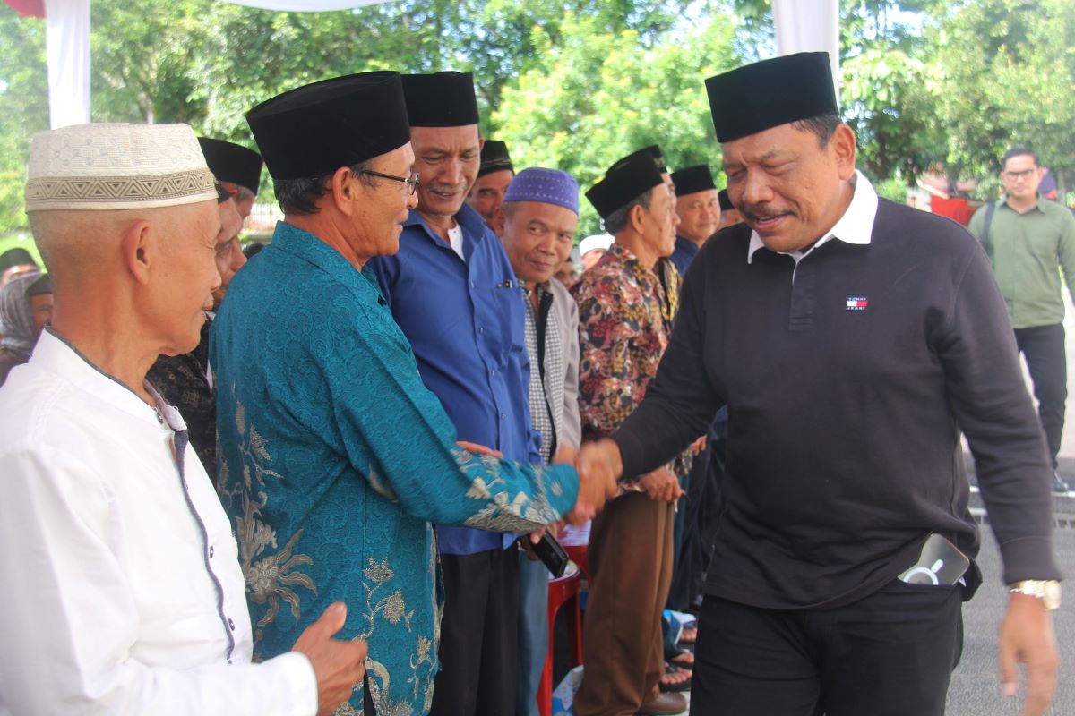 Berikan Honor untuk 683 Imam Masjid dan Tokoh Agama, Bentuk Apresiasi di Akhir Masa Kepemimpinan Bupati Mian