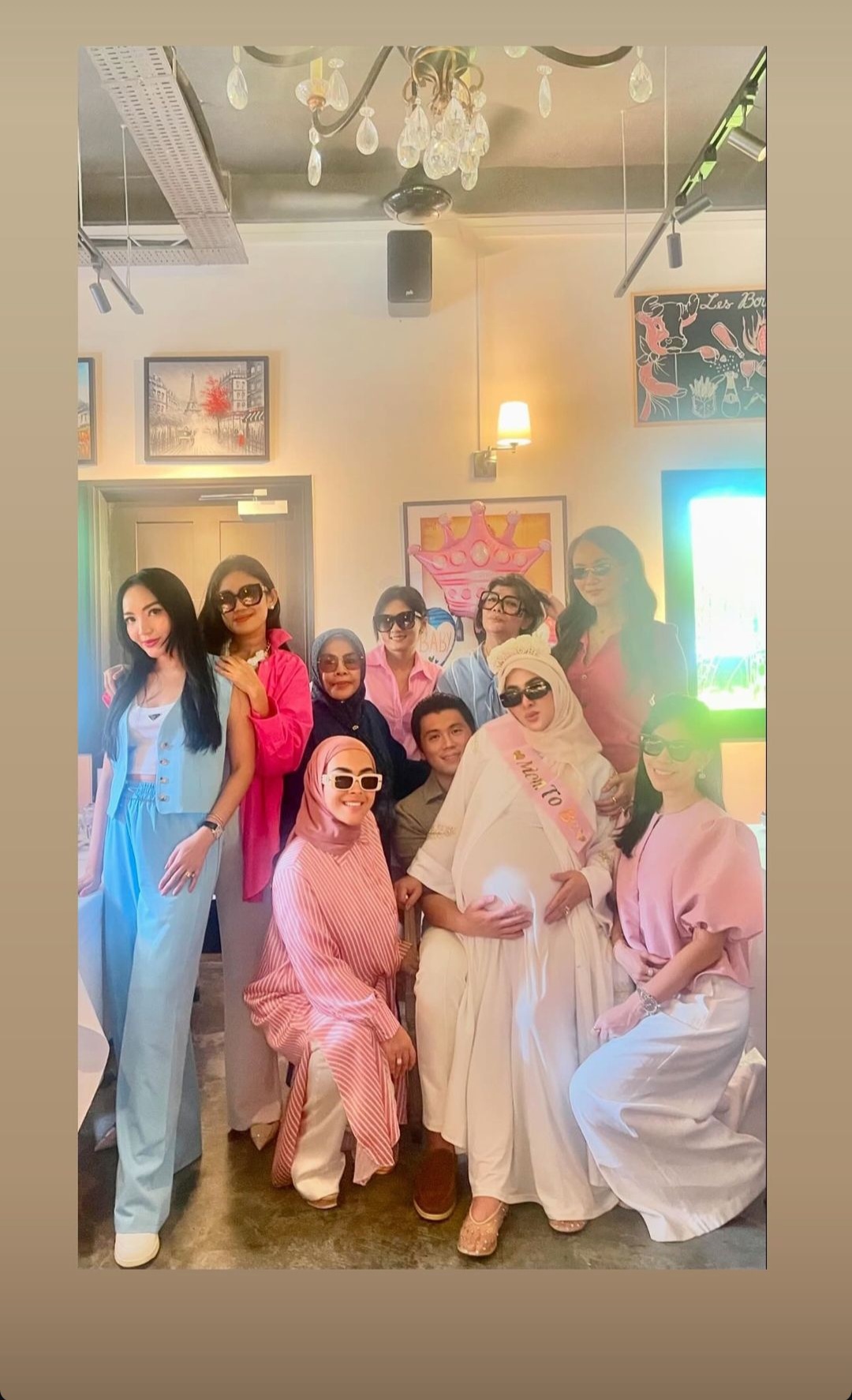 Syahrini Gelar Makan Siang Bersama Layaknya Baby Shower, Salfok Dekorasinya