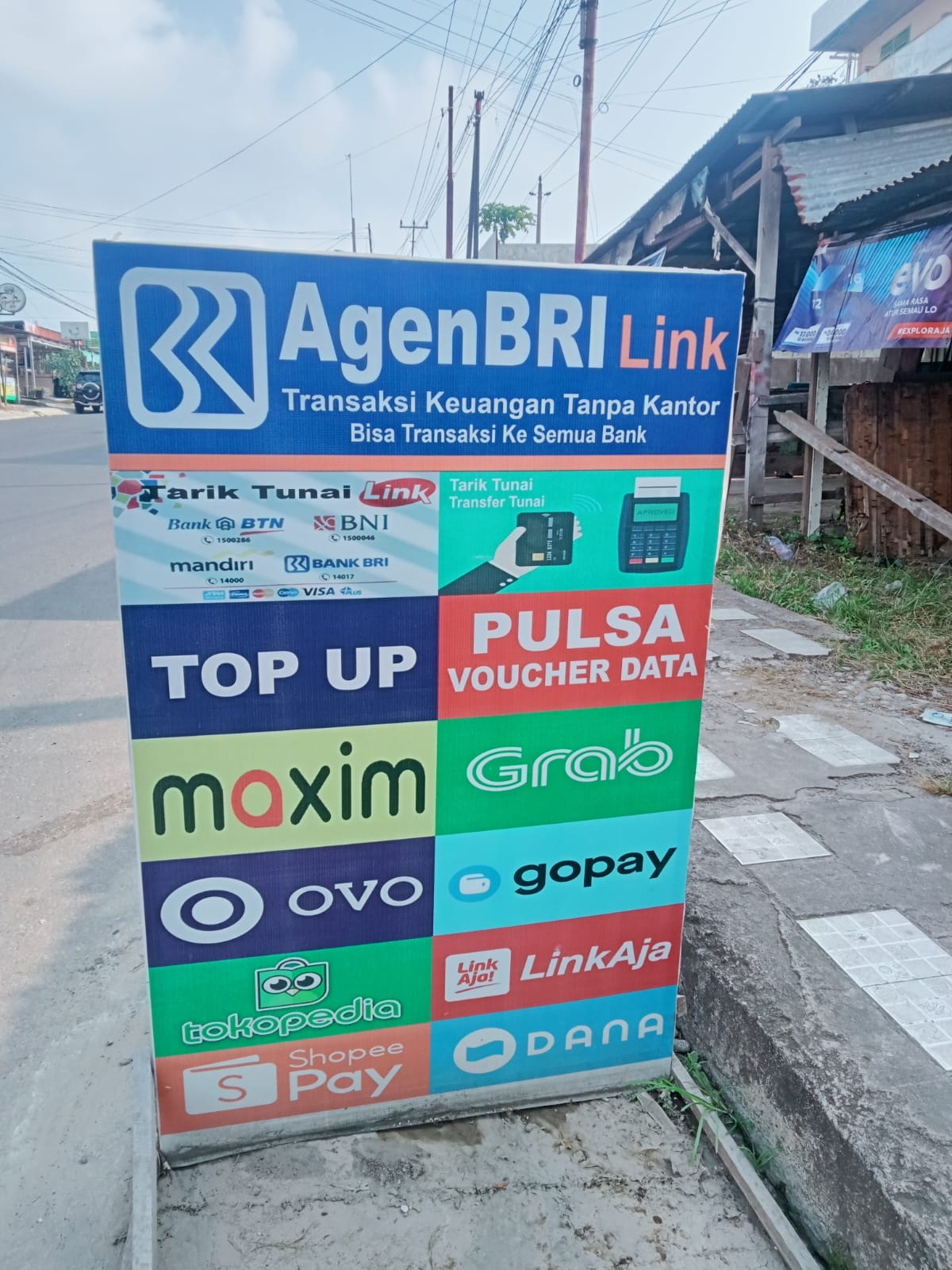 Kreatif Berinovasi, Agen BRILink di Kota Bengkulu Permudah Layanan Transaksi Keuangan