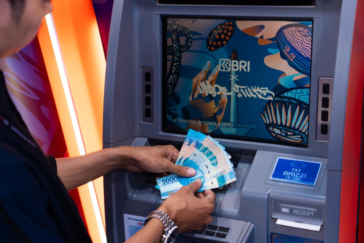 Gaji Melalui BRI Bikin Hidup Lebih Mudah: Kisah Nurul Aina, Nasabah Bank Rakyat Indonesia