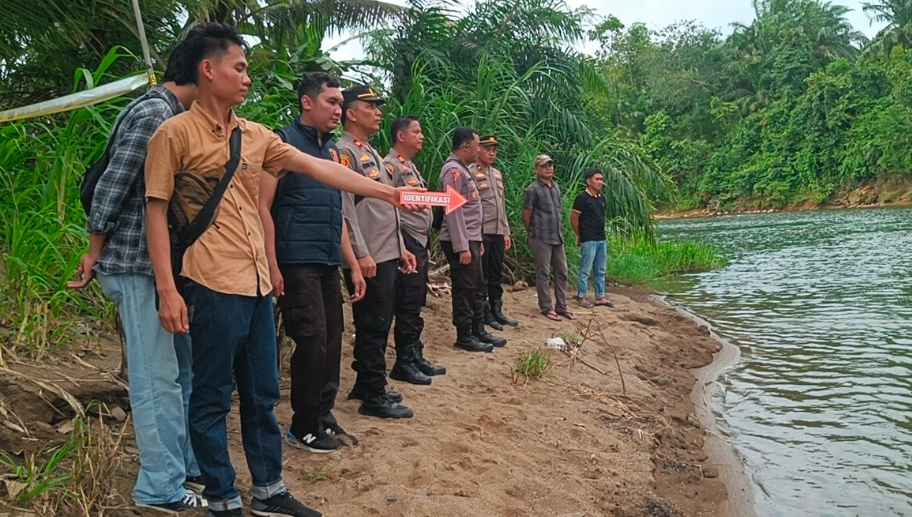 Mencegah Tragedi Berulang, Polres Seluma Pasang Garis Polisi di Lokasi Tenggelamnya Wisatawan