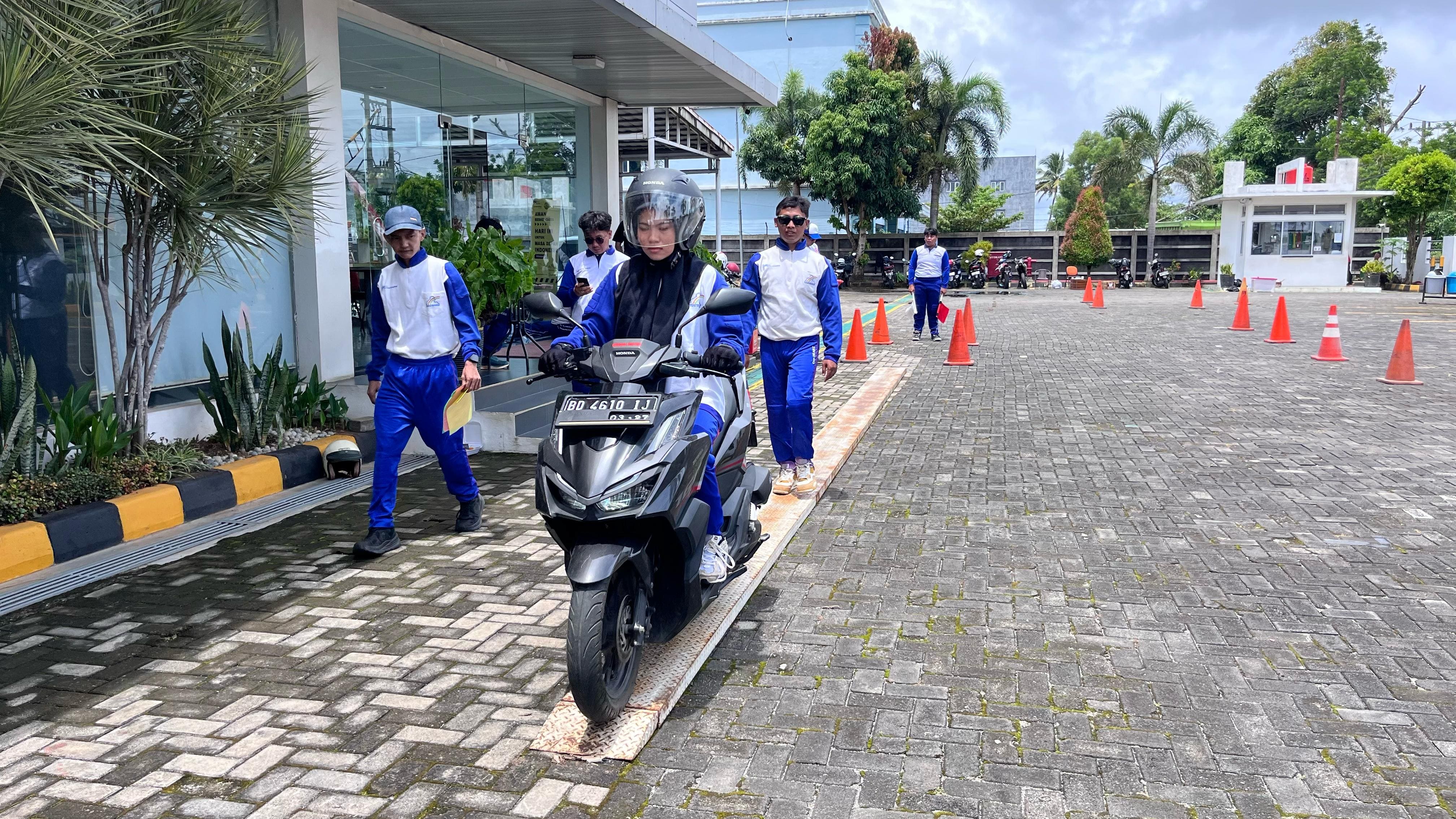Safety Riding Contest Regional 2025 Bengkulu Libatkan 20 Member Paguyuban Motor Honda Bengkulu