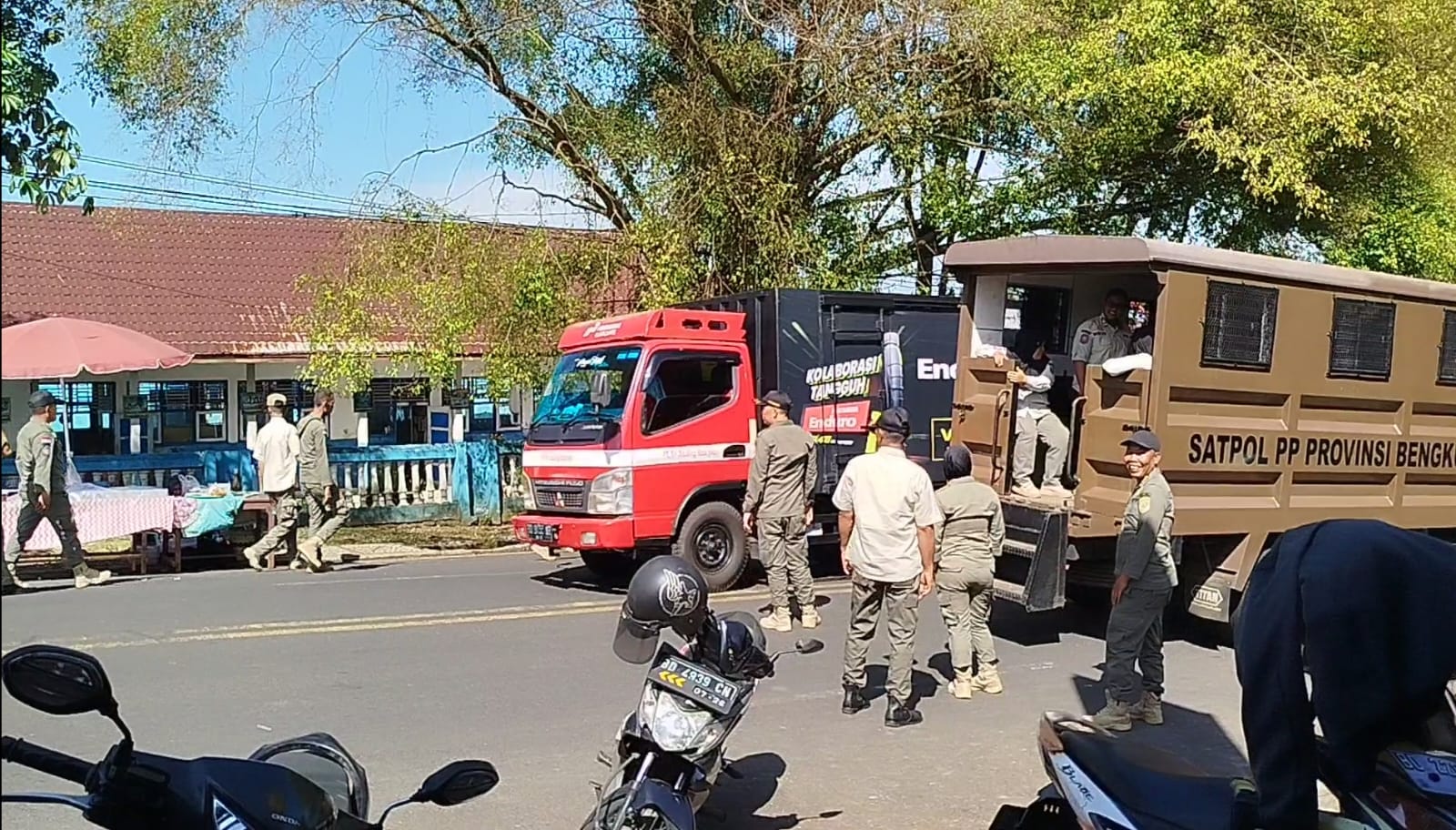 Pagi Panik di Bengkulu, Pelajar Bolos Dikejar Satpol PP di Warung dan Taman