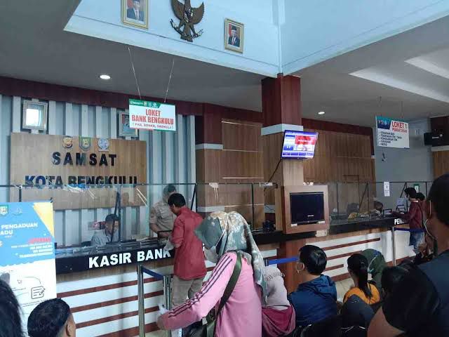 Tak Ada Kenaikan Pajak Kendaraan, Ini Penjelasan Gubernur Bengkulu Soal Opsen 66 Persen
